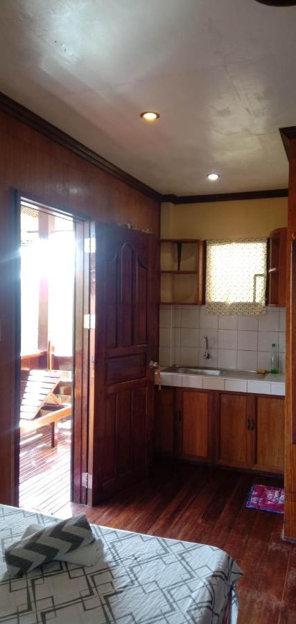 Nellie'S Tourist Inn- Port Barton San Vicente  Ngoại thất bức ảnh